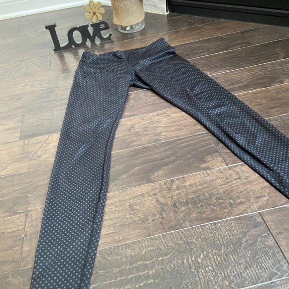 Lulu lemon - Picture 6 of 6